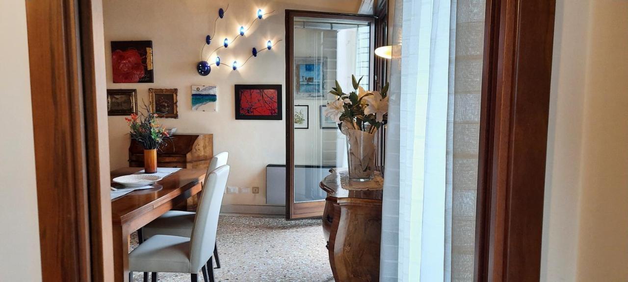 Padovaresidence Apartments - Vista Piazza Delle Erbe E Palazzo Della Ragione Bagian luar foto