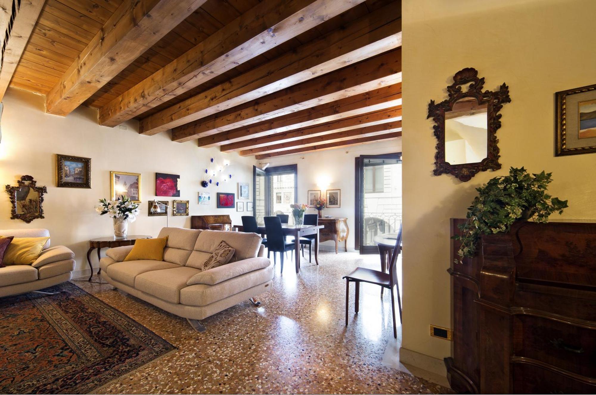 Padovaresidence Apartments - Vista Piazza Delle Erbe E Palazzo Della Ragione Bagian luar foto